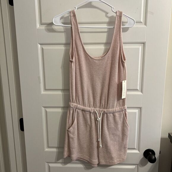 Copper Key Pink Romper‎ Size Small NWT - Picture 1 of 2